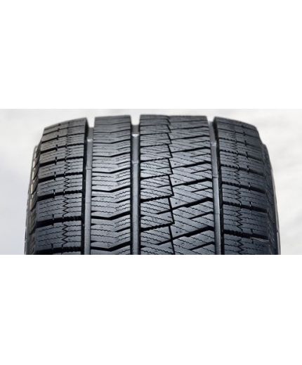 BRIDGESTONE Blizzak Ice 195/65R15 95T Фото 6
