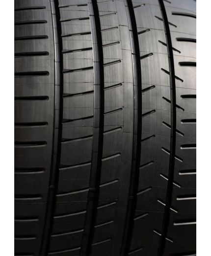 MICHELIN Pilot Super Sport 275/35R20 102Y Фото 4