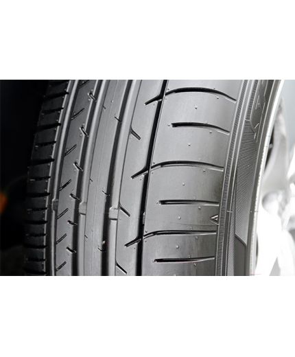 DUNLOP SP Sport Maxx 050+ SUV 255/55R19 111W Фото 6