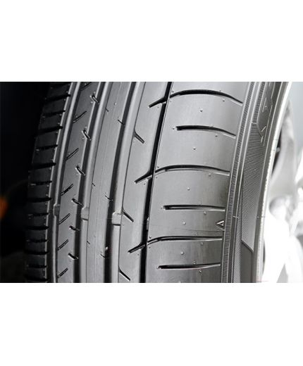 DUNLOP SP Sport Maxx 050+ SUV 235/55R19 105V Фото 5