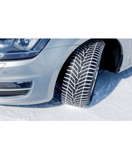 YOKOHAMA BluEarth Winter V905 245/40R18 97W Фото 4
