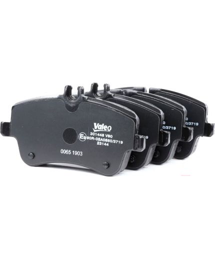 Valeo Колодки дисковые передние