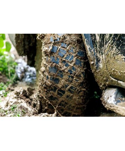 BFGoodrich Mud-Terrain T/A KM2 215/75R15 100/97Q Фото 5