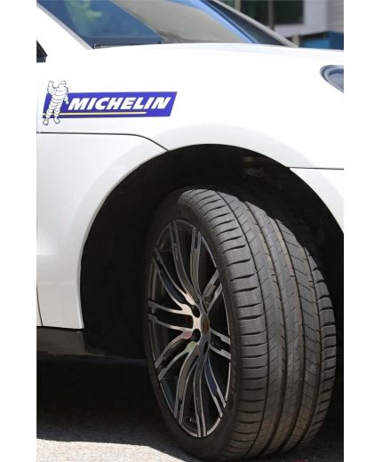 MICHELIN Latitude Sport 3 235/60R17 102V Фото 10